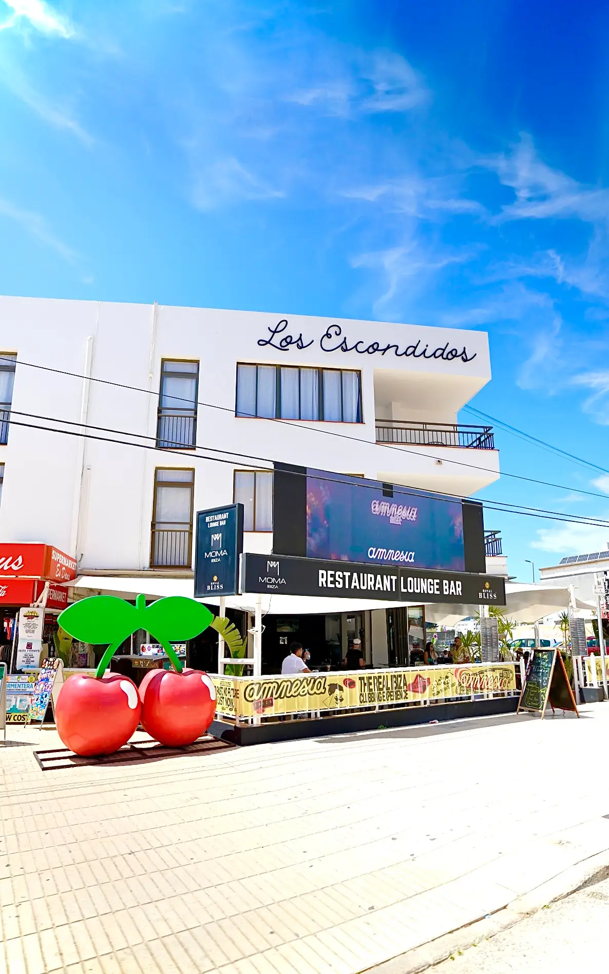 Moma Premium Open Bar Ibiza