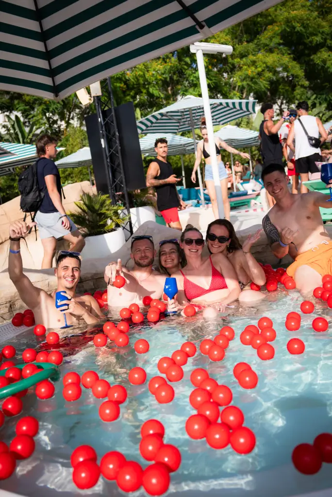 Jabeque Pool Party